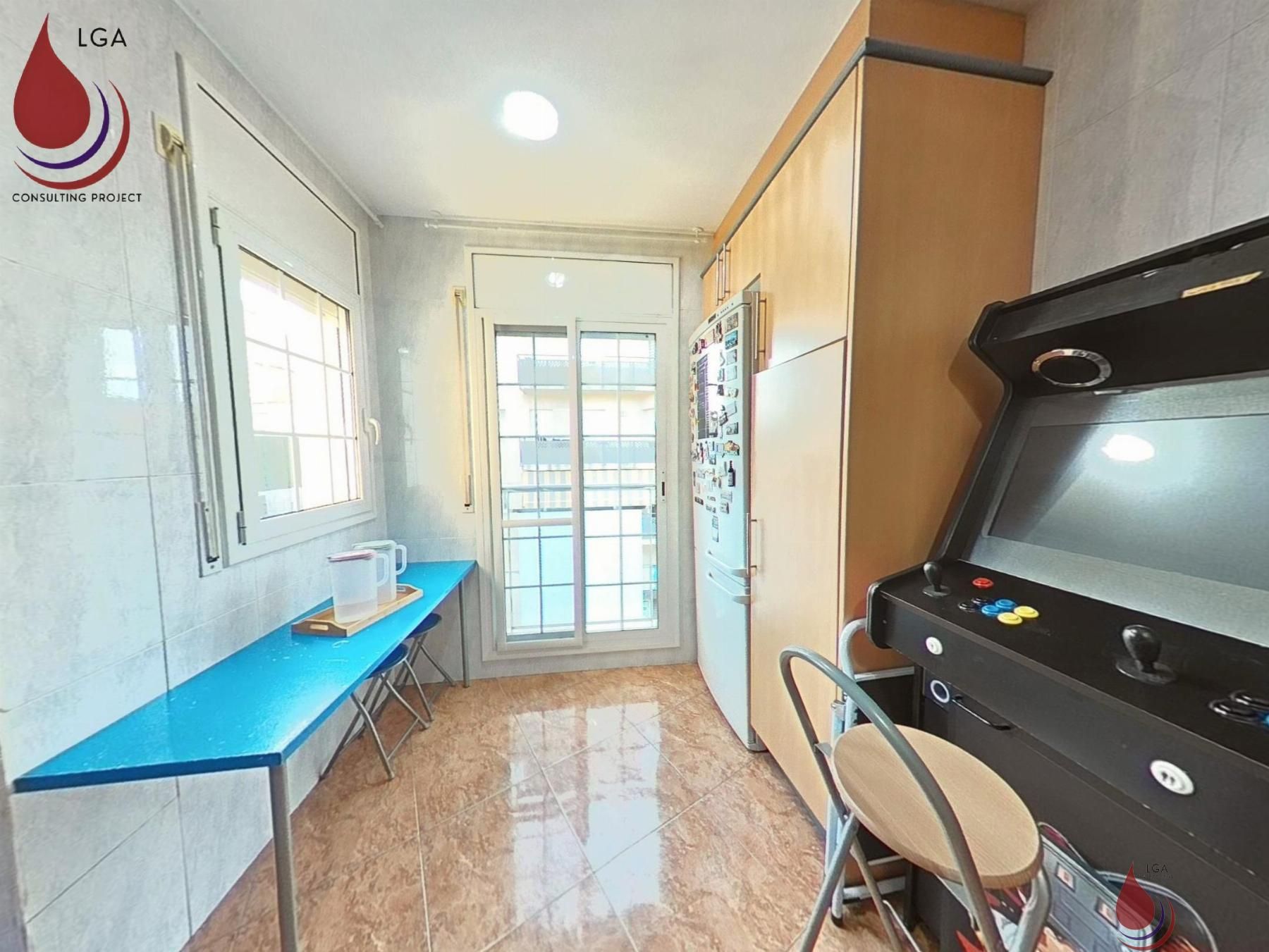 Kitchen of Flat for sale in El Vendrell  with Air Conditioner, Heating and Terrace