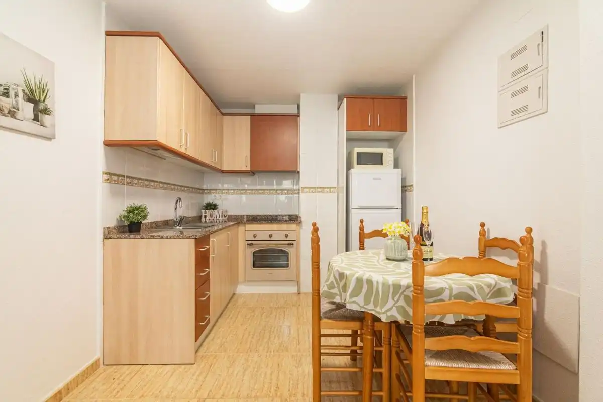 Appartamento con ascensore in vendita a Calle Formentera del Segura 84, imagen 6