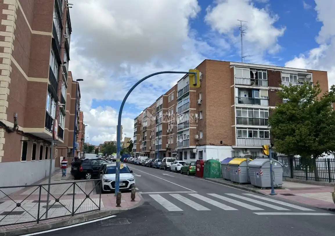 Vista exterior de Pis en venda en Leganés amb Calefacció i Terrassa