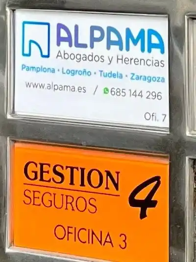 Parking de Oficina en venta en  Pamplona / Iruña