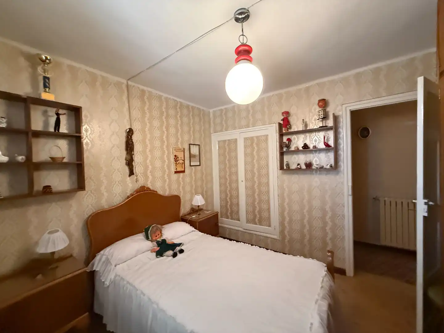 Habitación de Finca rústica en venta en Perales con Calefacción, Amueblado y Horno