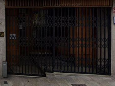 Local comercial en venda a Ensanche - Sar