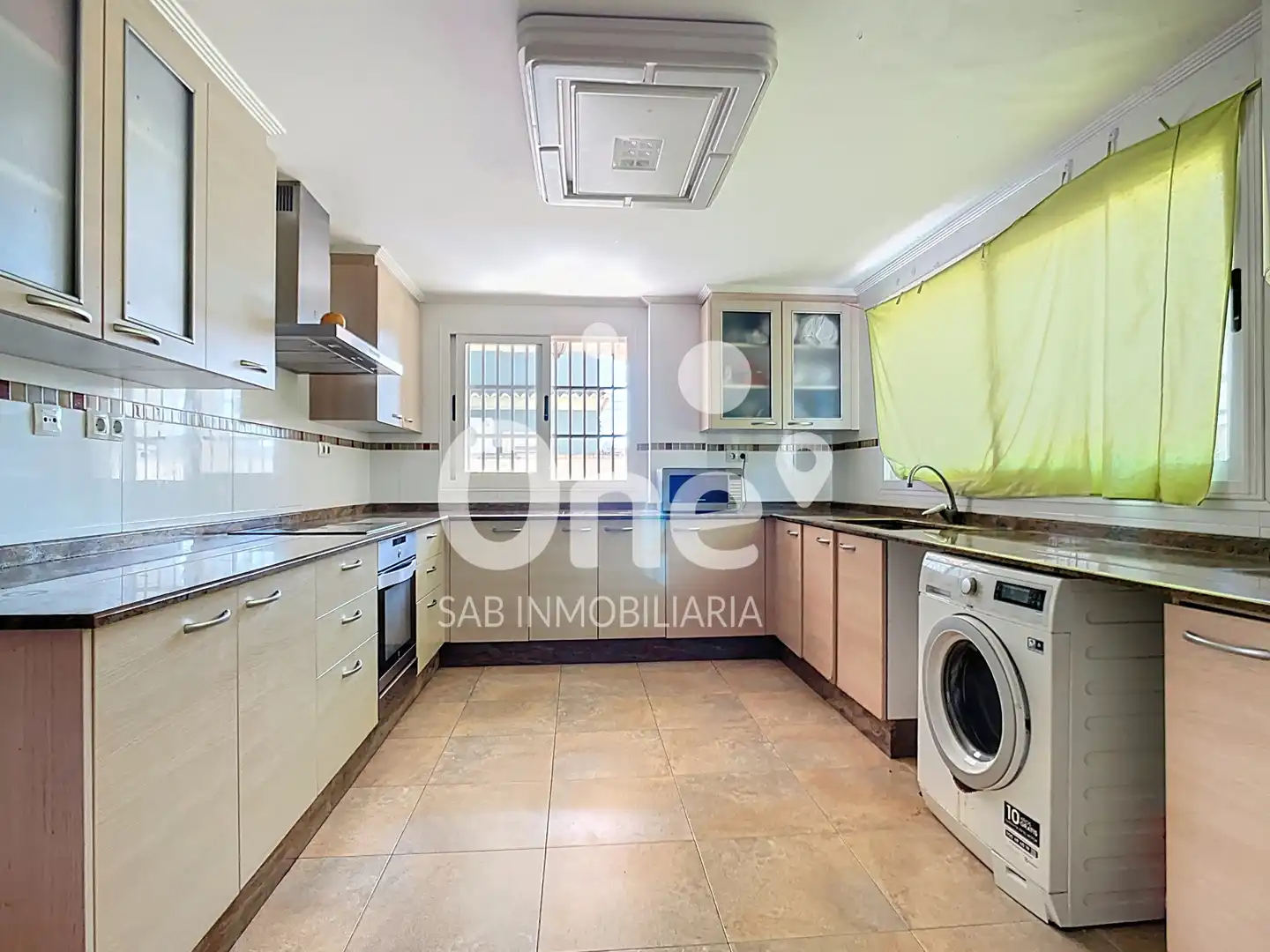 Cocina de Casa o chalet en venta en L'Eliana con Aire acondicionado, Jardín privado y Terraza