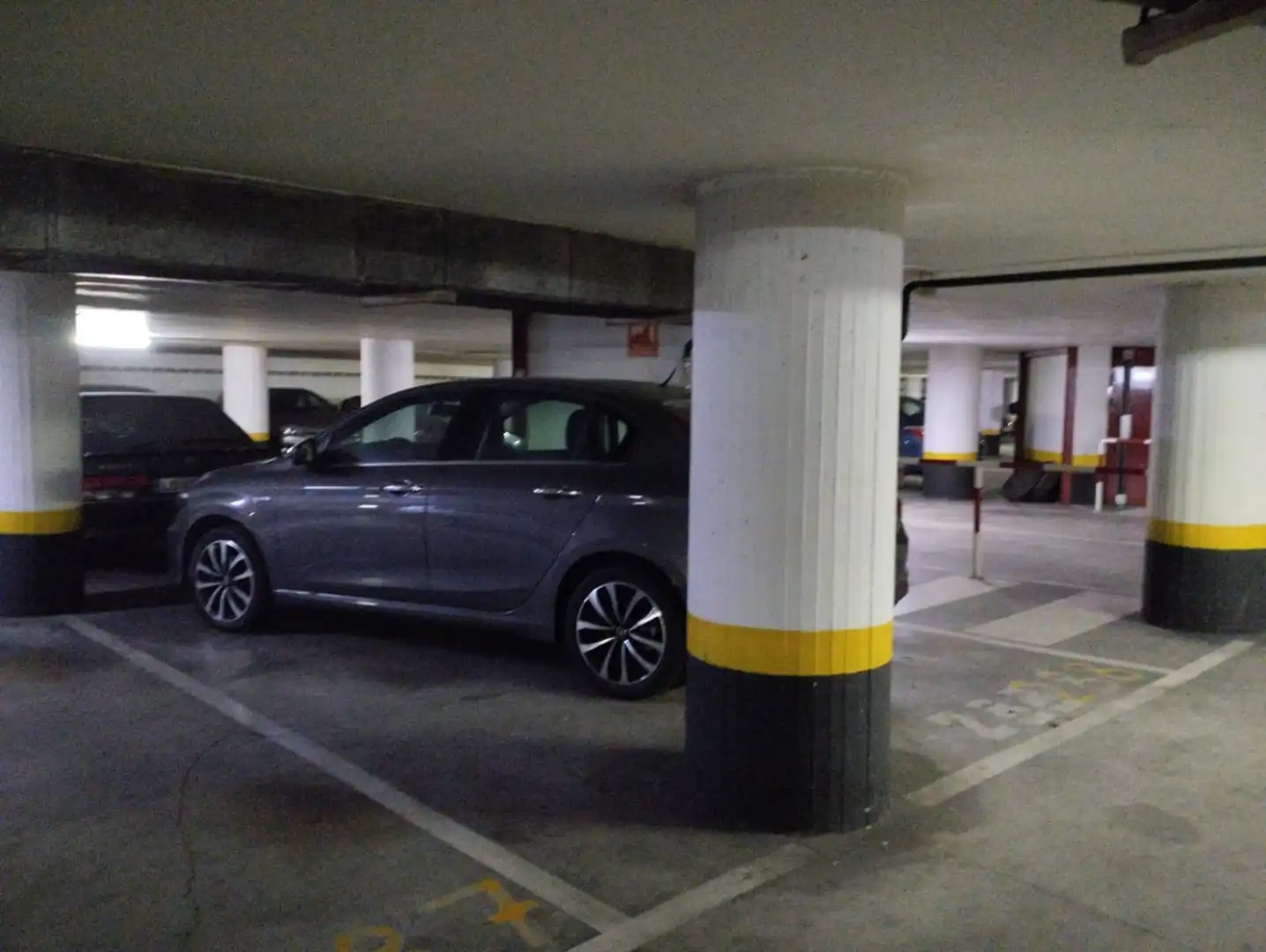 Parcheggio in vendita a Oeste