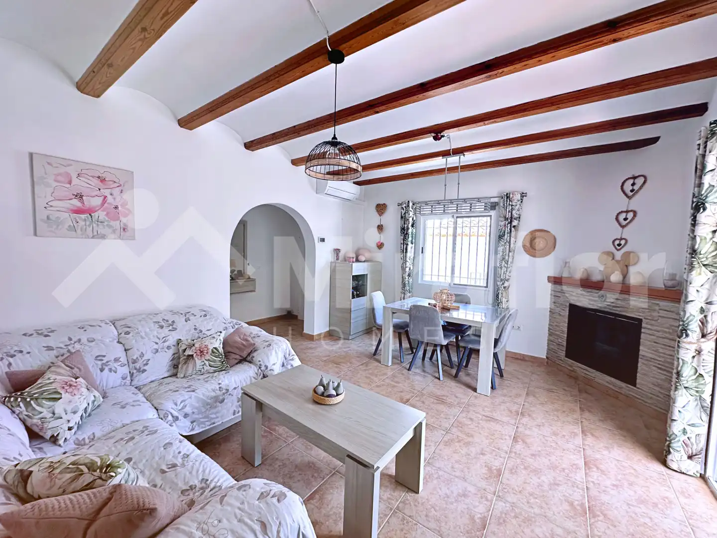 Sala d'estar de Casa o xalet en venda en El Ràfol d'Almúnia amb Aire condicionat, Calefacció i Jardí privat