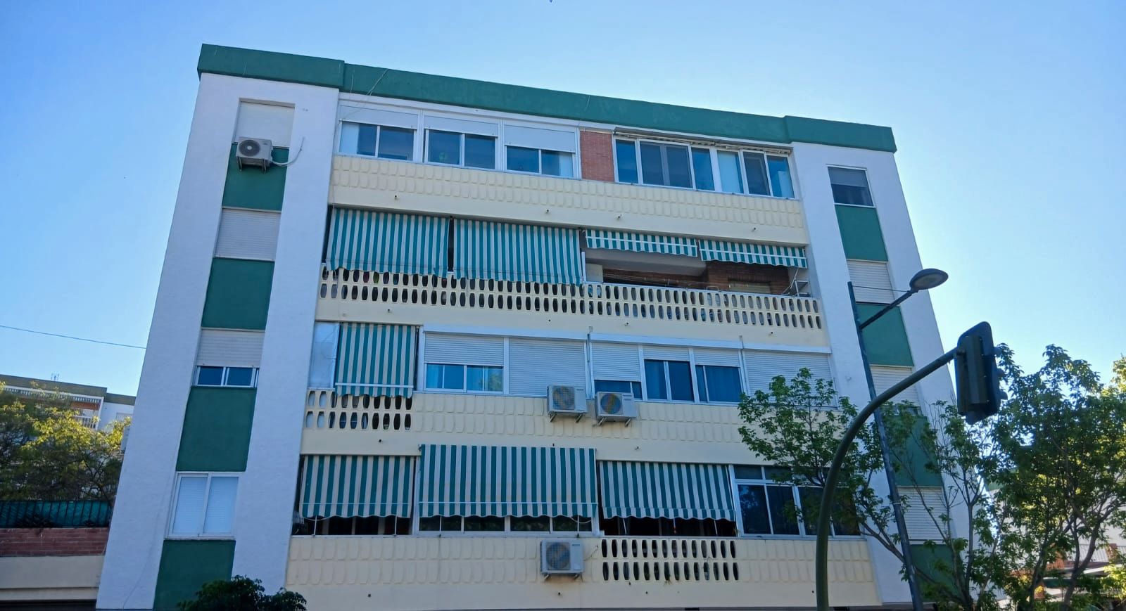 Piso en venta en Avenida General López Domínguez, Los Jardines de Marbella - La Ermita