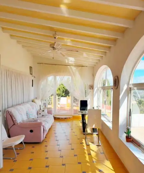 Sala de estar de Casa o chalet en venta en Calpe / Calp con Aire acondicionado, Calefacción y Jardín privado
