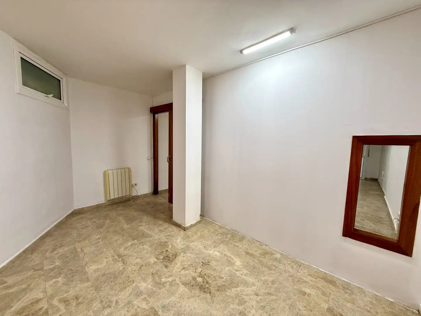 Wohnung zum Verkauf in Barcelona mit Heizung, Terrasse und Alarm