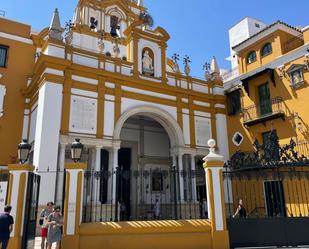 Vista exterior de Pis en venda en  Sevilla Capital amb Balcó