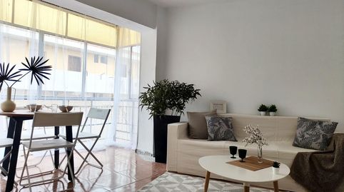 Foto 2 de Piso en venta en Tarrasa, Los Ángeles - Cruz de Caravaca, Almería Capital