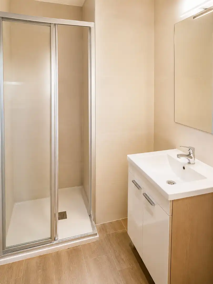 Badezimmer von Wohnung zum Verkauf in El Espinar mit Heizung, Parkett und Abstellraum