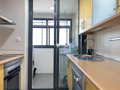 Kitchen of Flat to rent in  Madrid Capital  with Air Conditioner