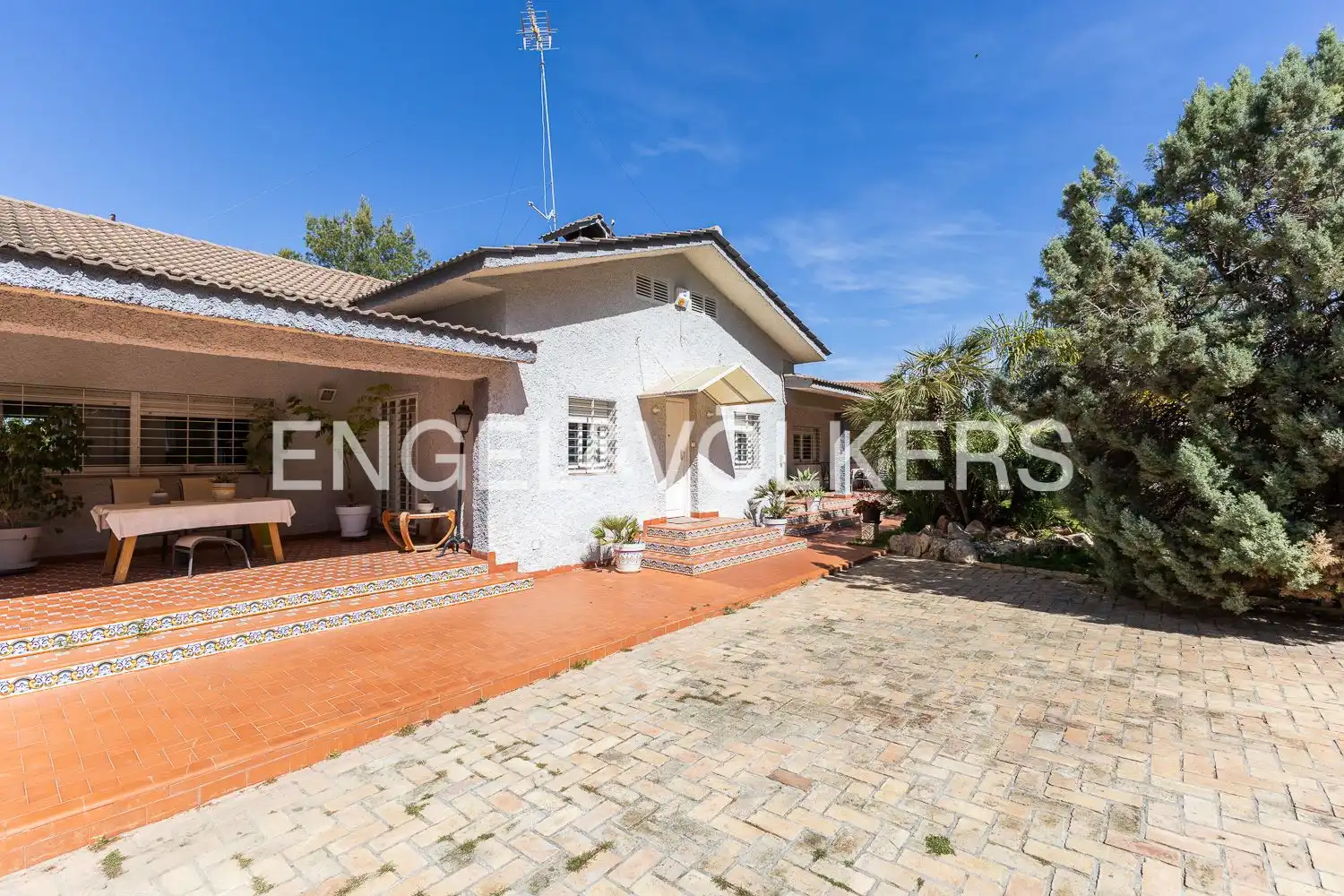 Exterior view of Houses for sale in L'Eliana  with Air Conditioner, Heating and Private garden