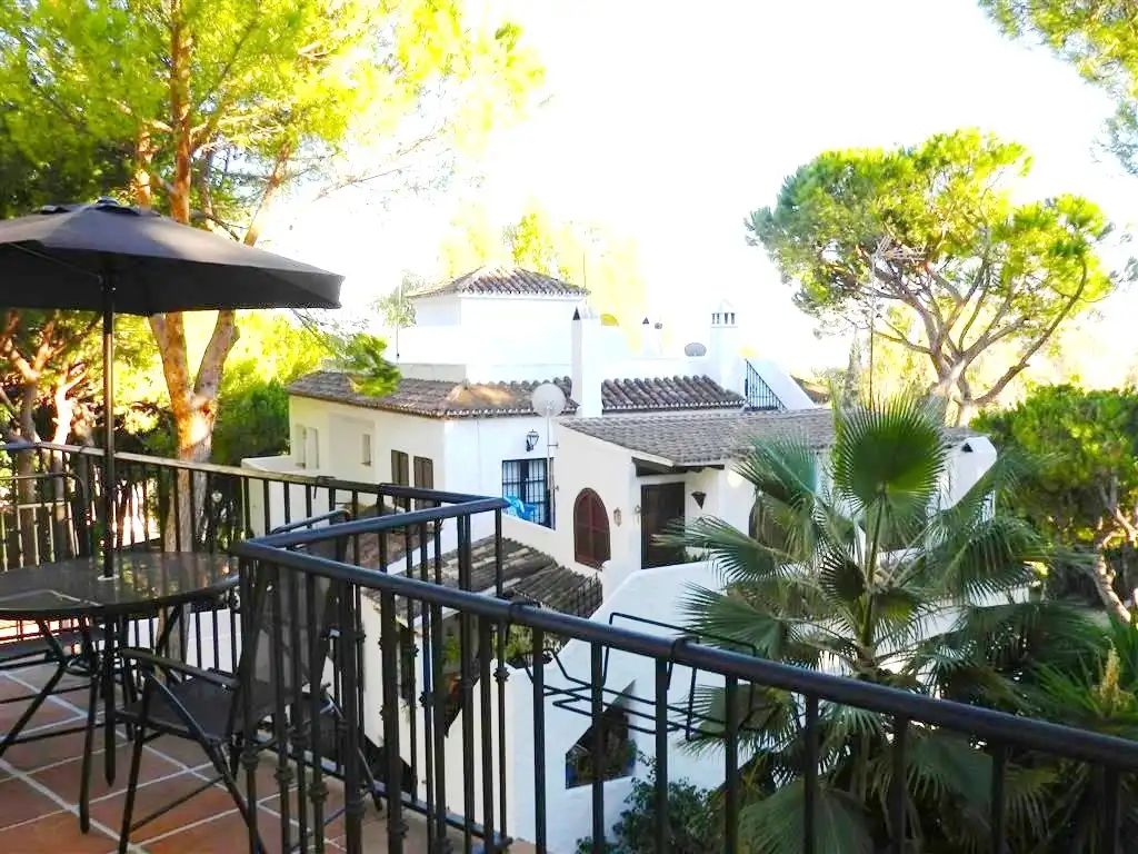 Vista exterior de Apartamento en venta en Marbella con Aire acondicionado, Calefacción y Amueblado