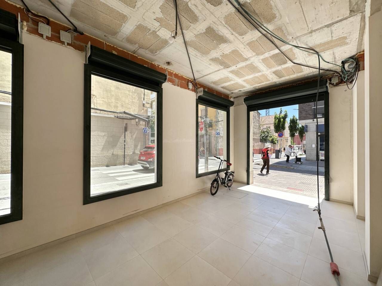 Premises to rent in Ral, Centre