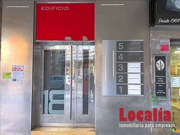 Altres amb ascensor en venda a José María Pereda