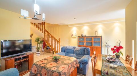 Foto 2 de Casa adosada en venta en Calle Cañada Real, 23, Aljomahima - Ermita, Las Gabias