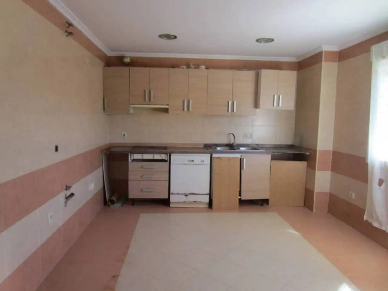 Kitchen of Houses for sale in Fuentes de Oñoro  with Air Conditioner, Terrace and Swimming Pool