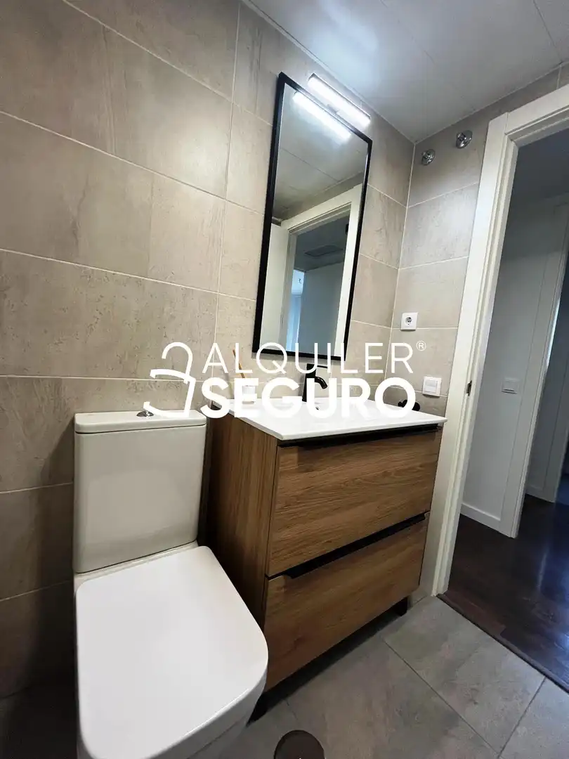 Bathroom of Flat for rent in Valdemoro  with Heating, Terrace and Storage room