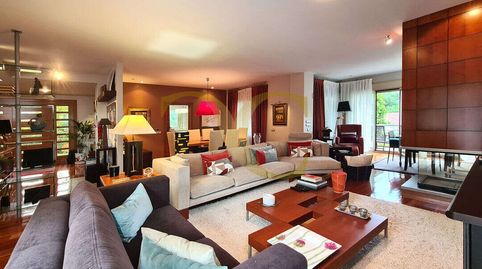 Exclusivo chalet independiente con piscina en la mejor zona residencial, Somió., imatge 3
