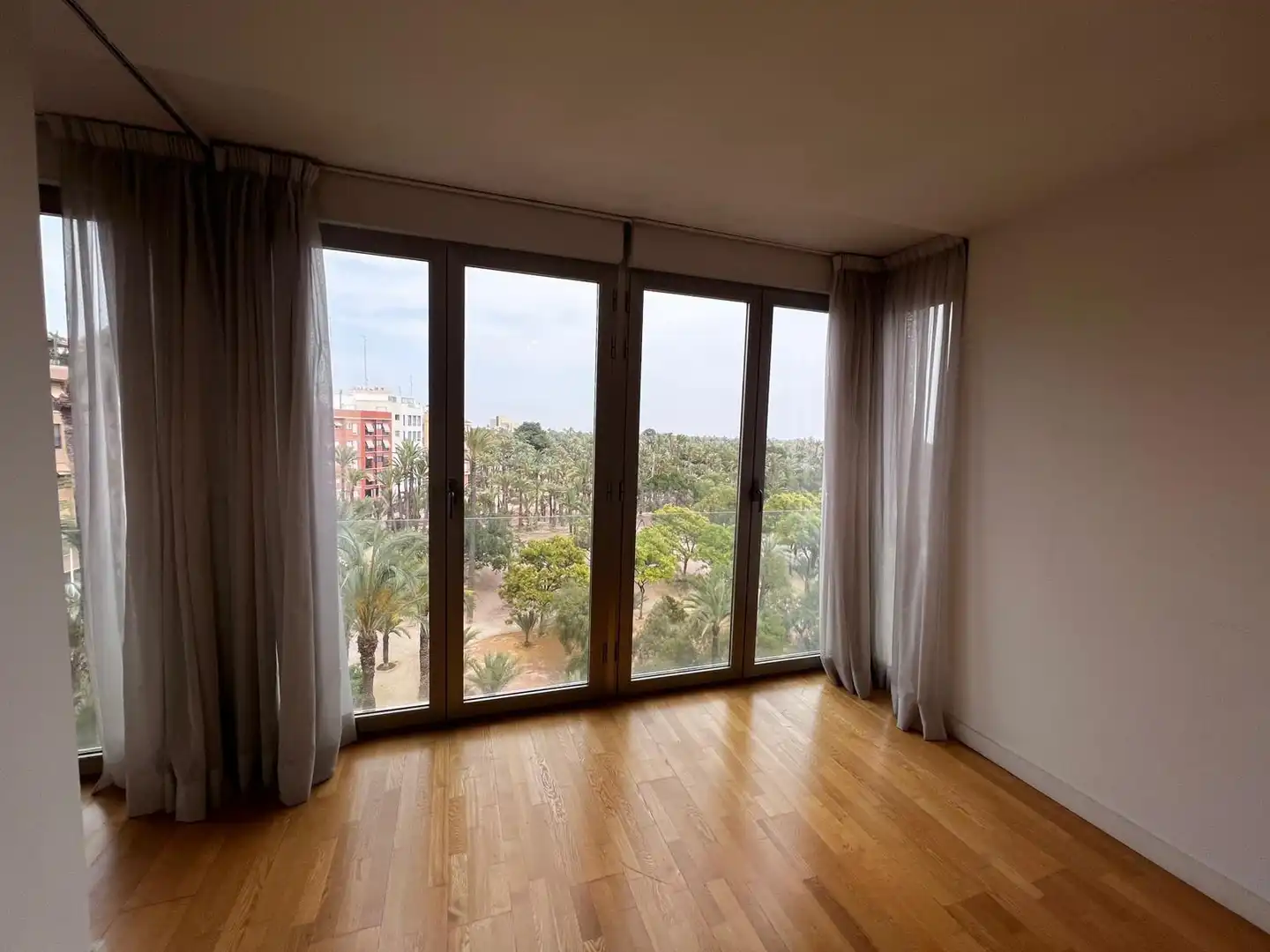 Dormitori de Pis en venda en Elche / Elx amb Aire condicionat, Calefacció i Parquet