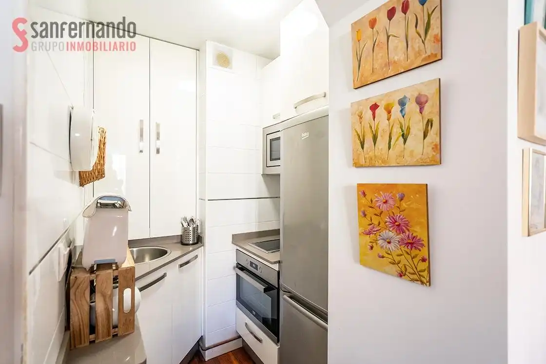 Cocina de Apartamento en venta en Torrelavega  con Calefacción, Amueblado y Balcón