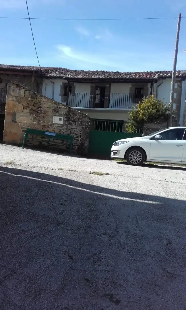 Aparcament de Casa o xalet en venda en Espinosa de los Monteros amb Jardí privat, Terrassa i Balcó