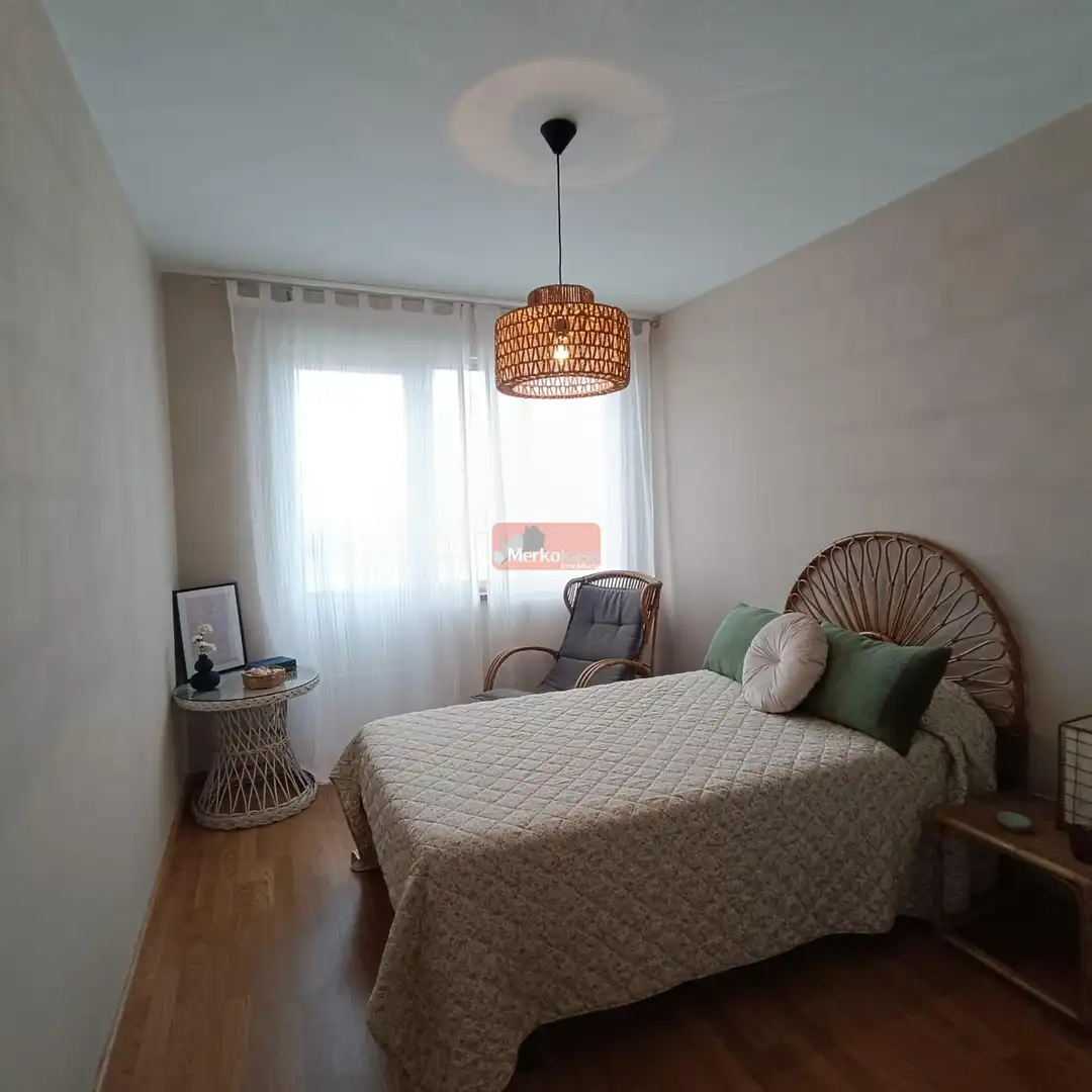 Flat for rent in Foz
