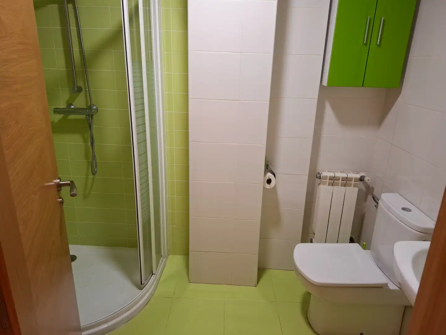 Baño de Piso en venta en Burela con Calefacción y Amueblado