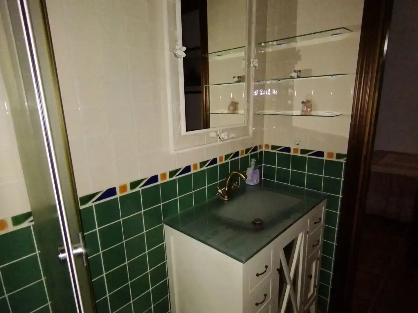 Bany de Pis en venda en Guadalupe amb Aire condicionat i Balcó