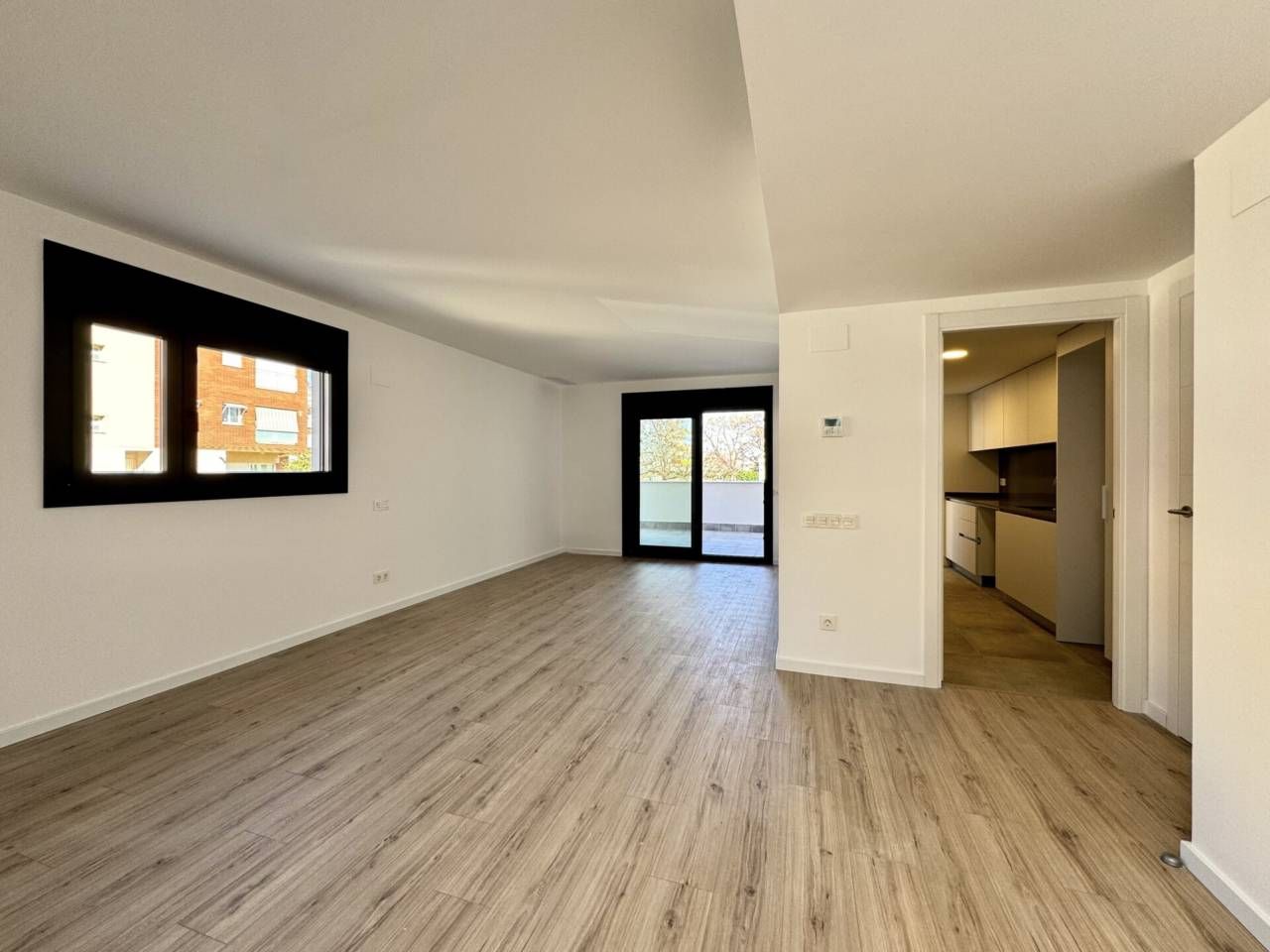Vista exterior de Piso en venta en Cubelles con Aire acondicionado, Calefacción y Parquet