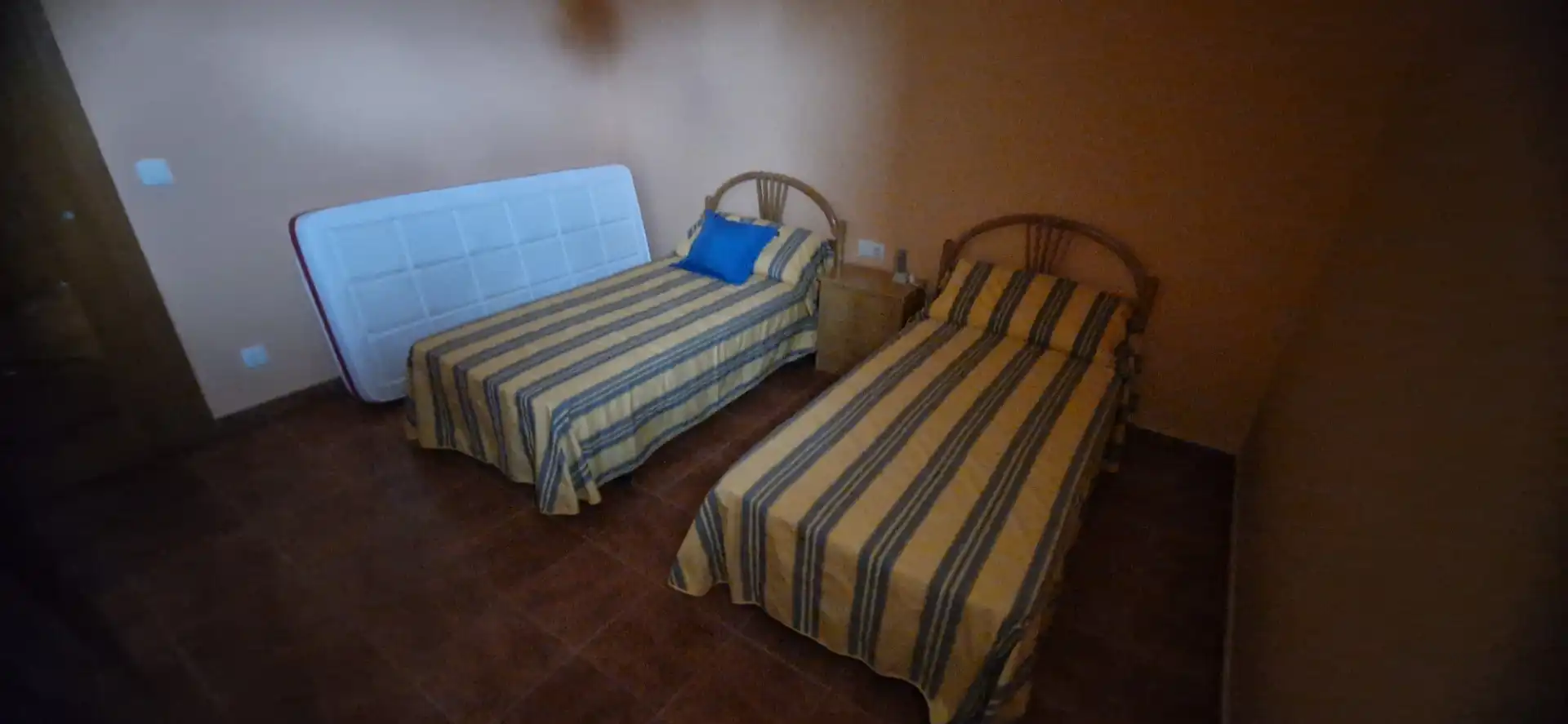 Dormitori de Casa o xalet de lloguer en Benifaió amb Aire condicionat, Calefacció i Jardí privat