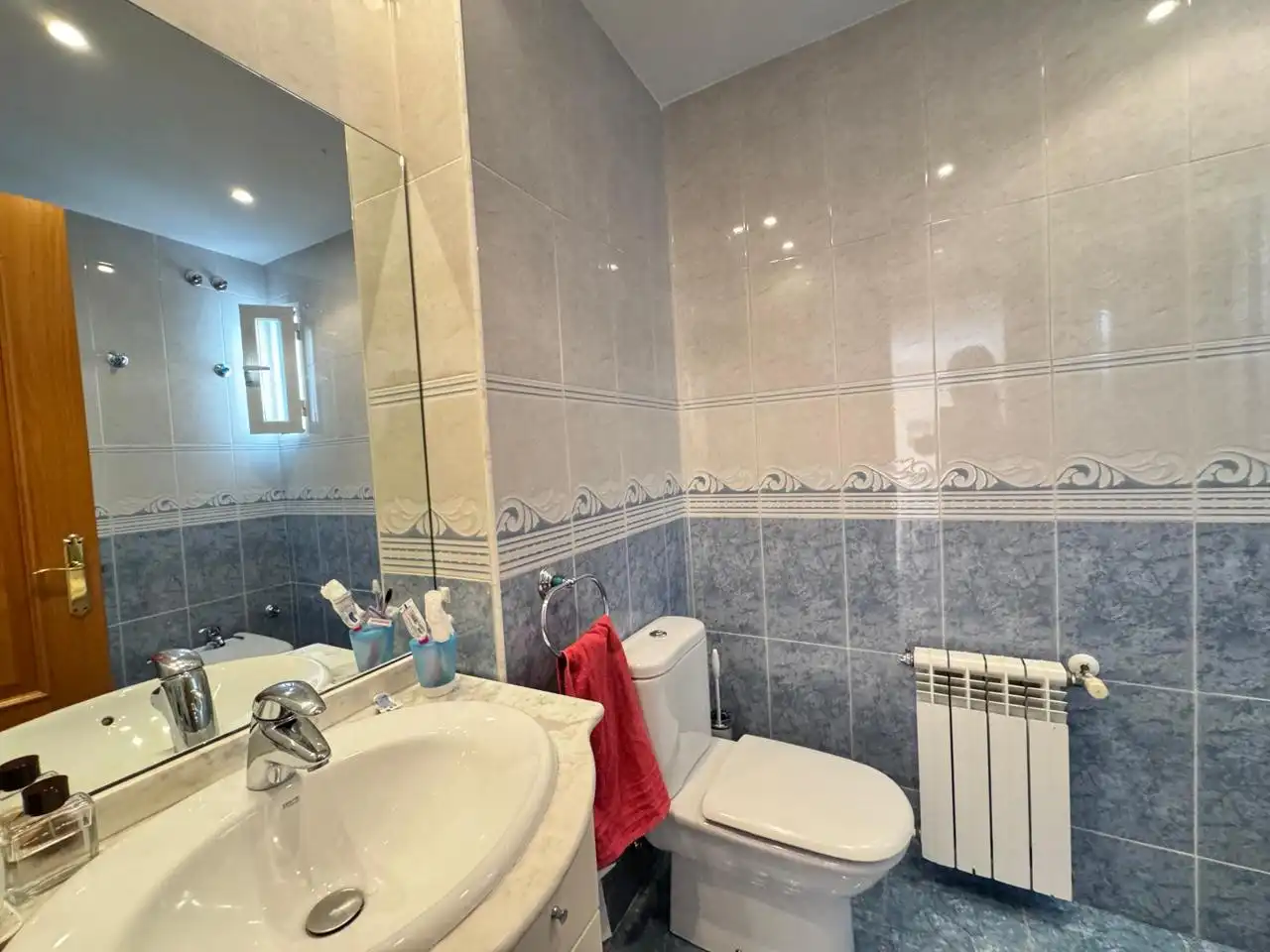 Badezimmer von Haus oder Chalet zum Verkauf in Galapagar mit Klimaanlage, Heizung und Privatgarten