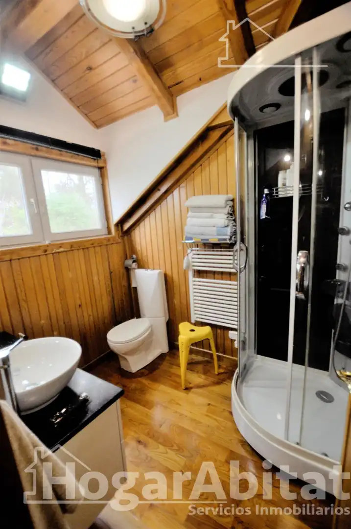 Baño de Casa o chalet en venta en Montserrat con Aire acondicionado, Calefacción y Jardín privado