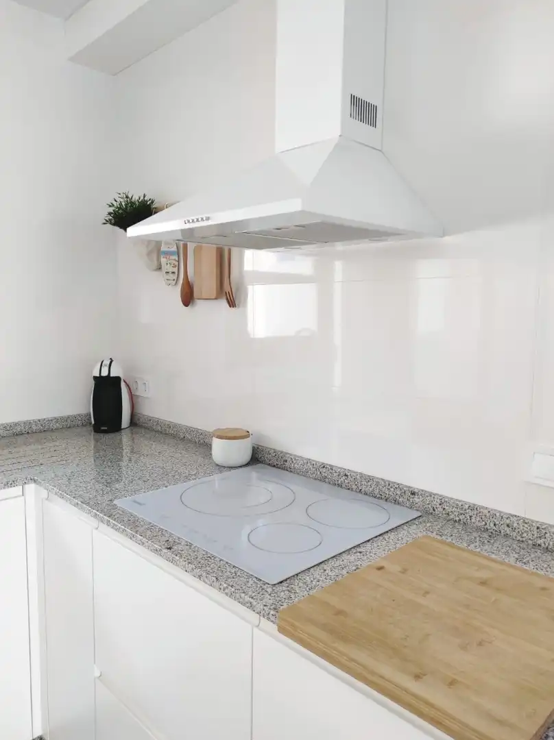 Cocina de Apartamento de alquiler en Pilar de la Horadada con Aire acondicionado, Calefacción y Terraza