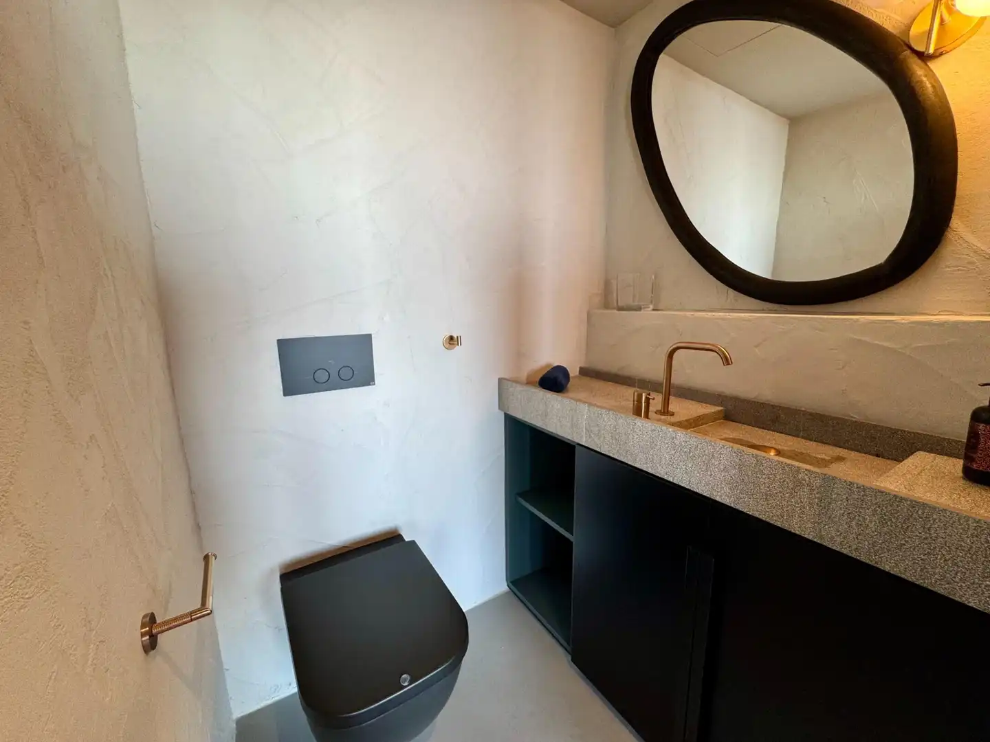 Bathroom of Flat for sale in  Palma de Mallorca  with Air Conditioner, Heating and Terrace
