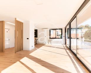 Living room of Flat to rent in  Barcelona Capital  with Air Conditioner, Terrace and Balcony