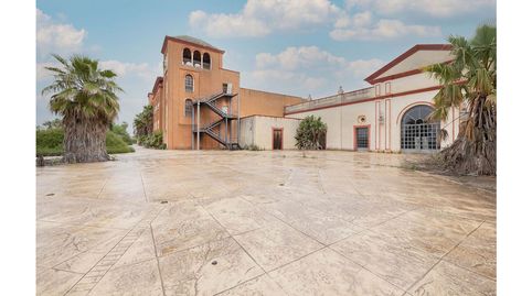 Foto 5 de Edificio en venta en Calle Bollullos de la Mitación, 1, Centro, Bormujos