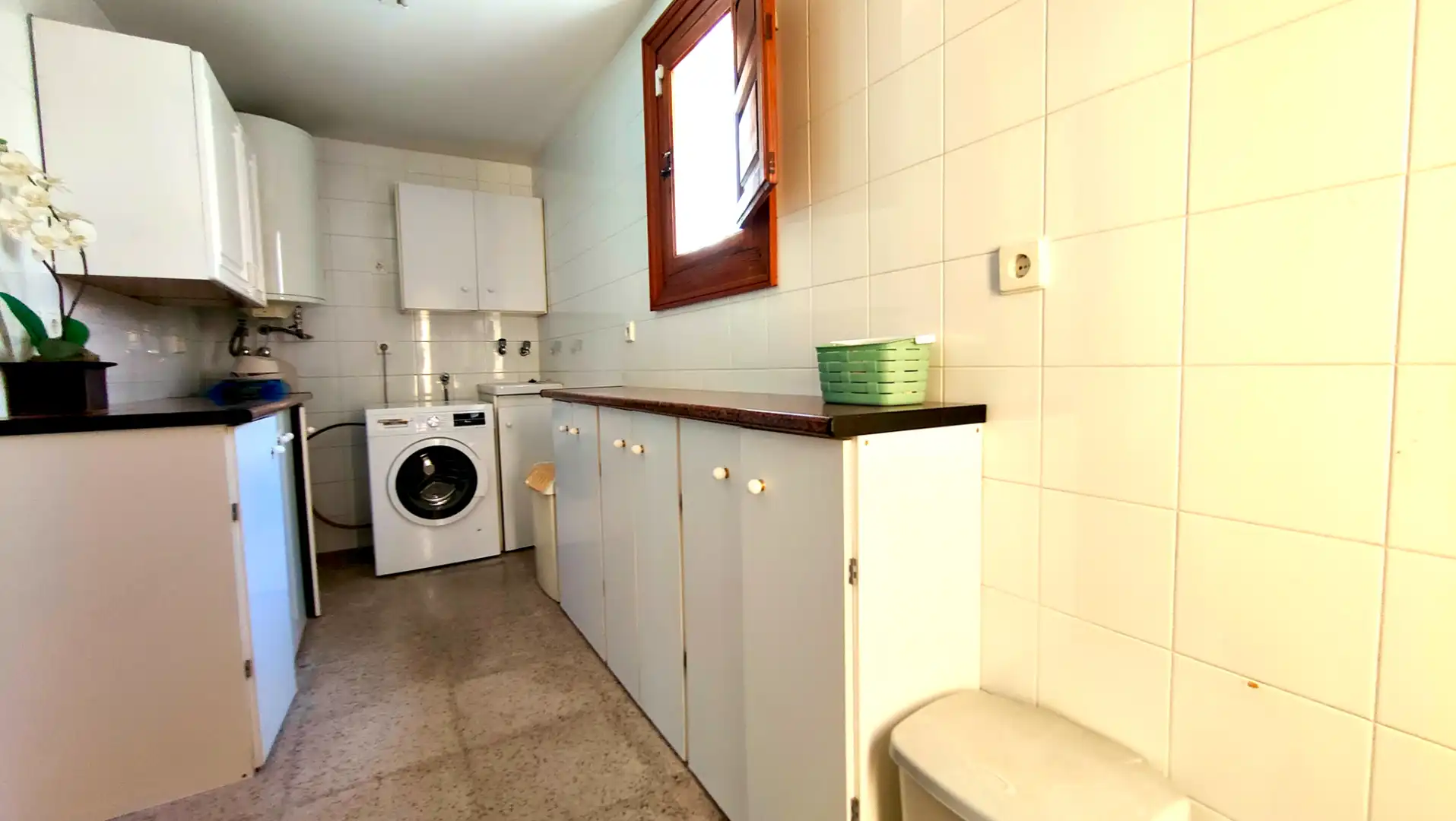 Cuina de Casa o xalet en venda en Elche / Elx amb Aire condicionat, Calefacció i Jardí privat