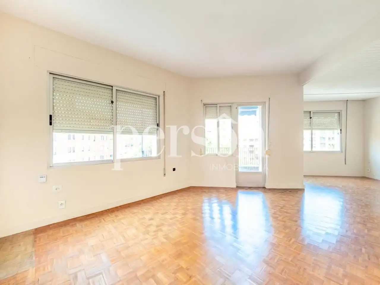 Bedroom of Flat for sale in Valencia  with Parquet flooring and Balcony