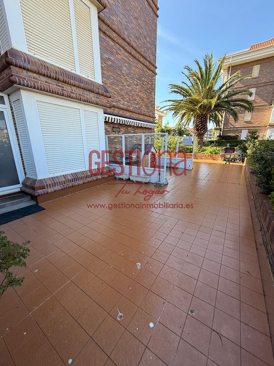 Garden of Planta baja for sale in Noja  with Heating, Private garden and Terrace