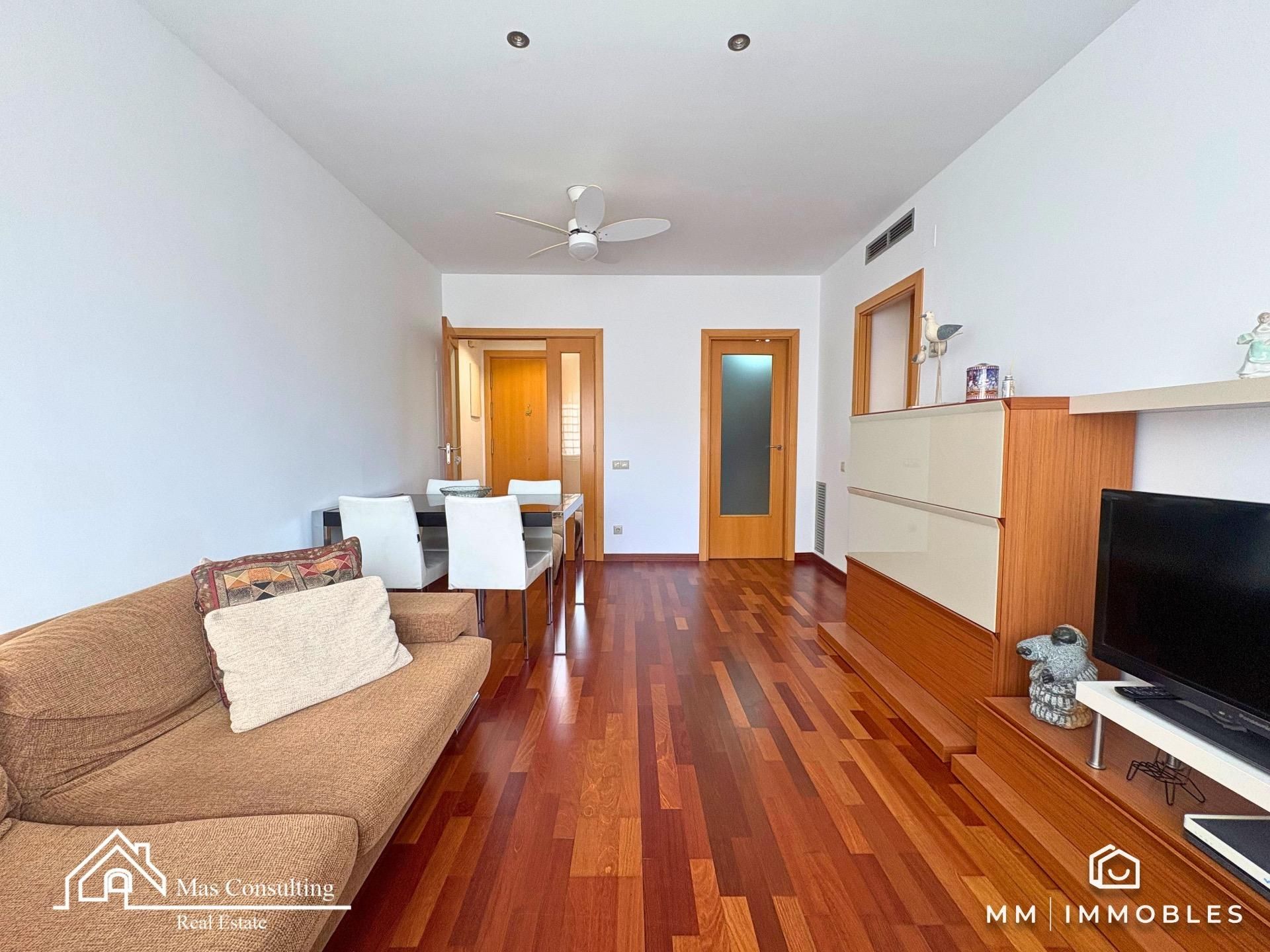Sala de estar de Planta baja en venta en Granollers con Parquet, Terraza y Balcón