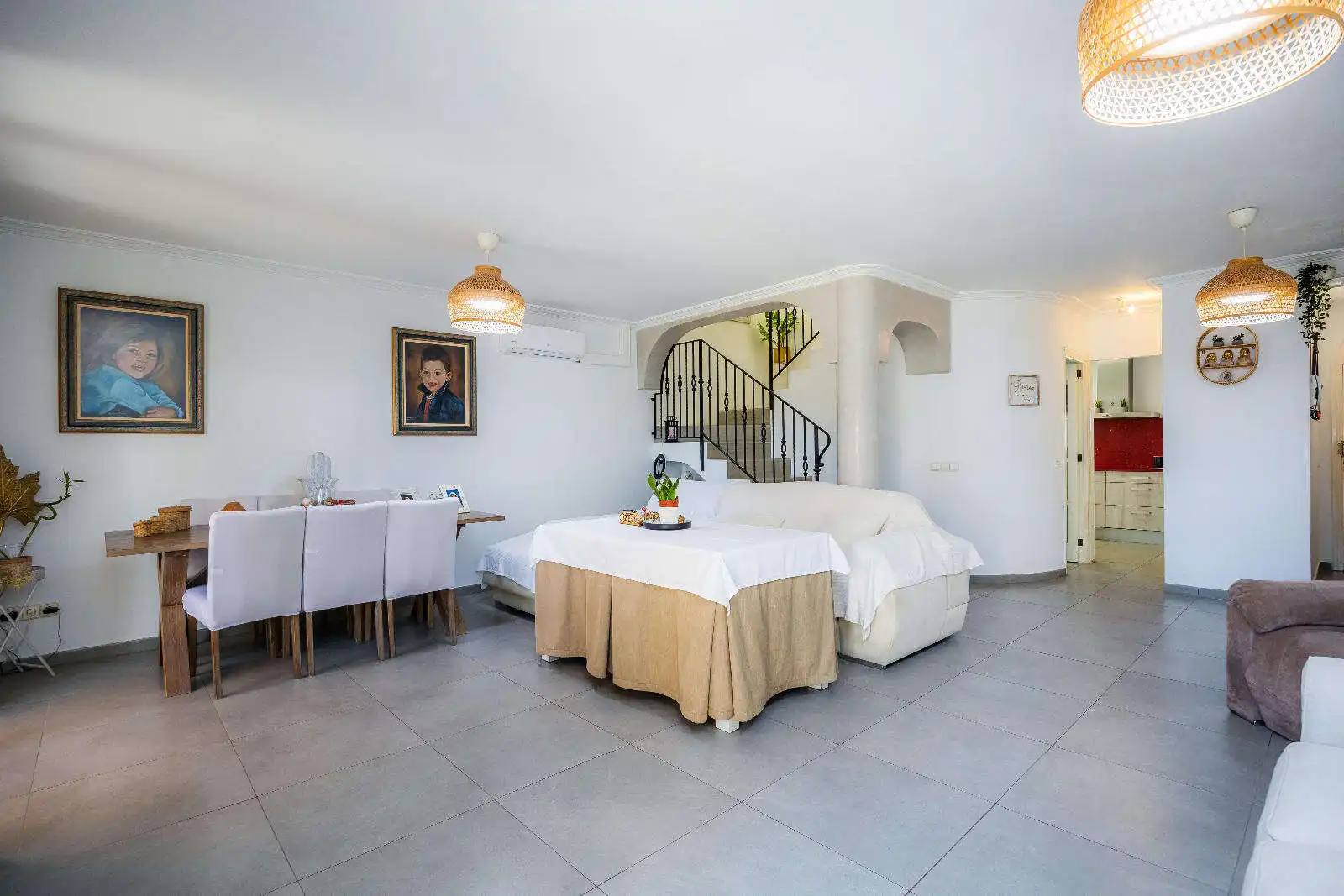 Esszimmer von Einfamilien-Reihenhaus zum Verkauf in Capdepera mit Klimaanlage, Terrasse und Möbliert