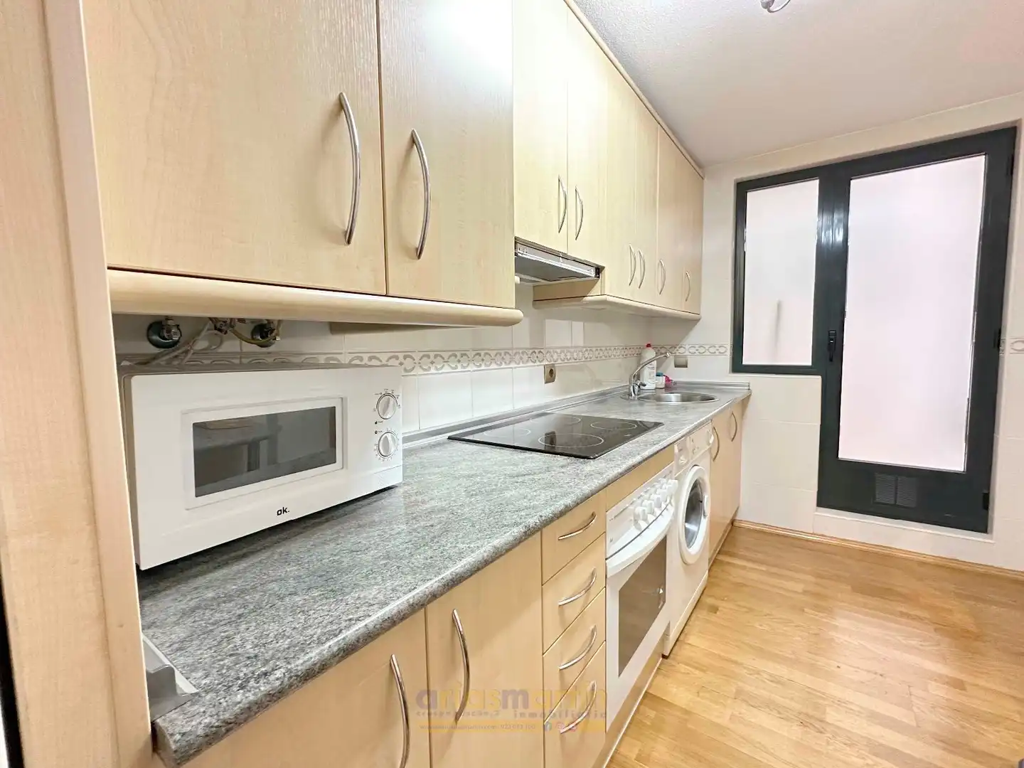 Wohnung zur Miete in Luis Sala Balust, 38, Pizarrales