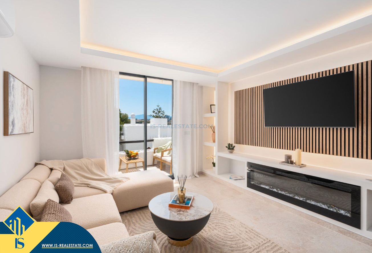 Sala d'estar de Dúplex en venda en Marbella amb Aire condicionat, Calefacció i Terrassa