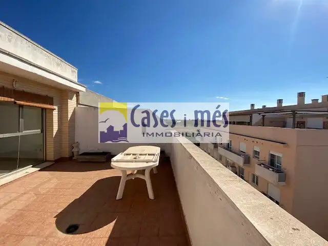 Vista exterior de Ático de alquiler en Rafelbuñol / Rafelbunyol con Aire acondicionado, Terraza y Trastero