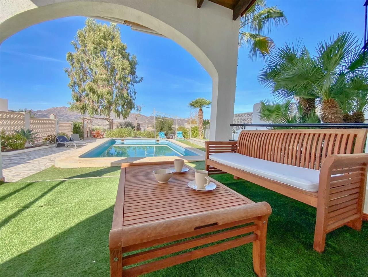 Terrassa de Casa adosada en venda en Pulpí amb Jardí privat, Terrassa i Piscina