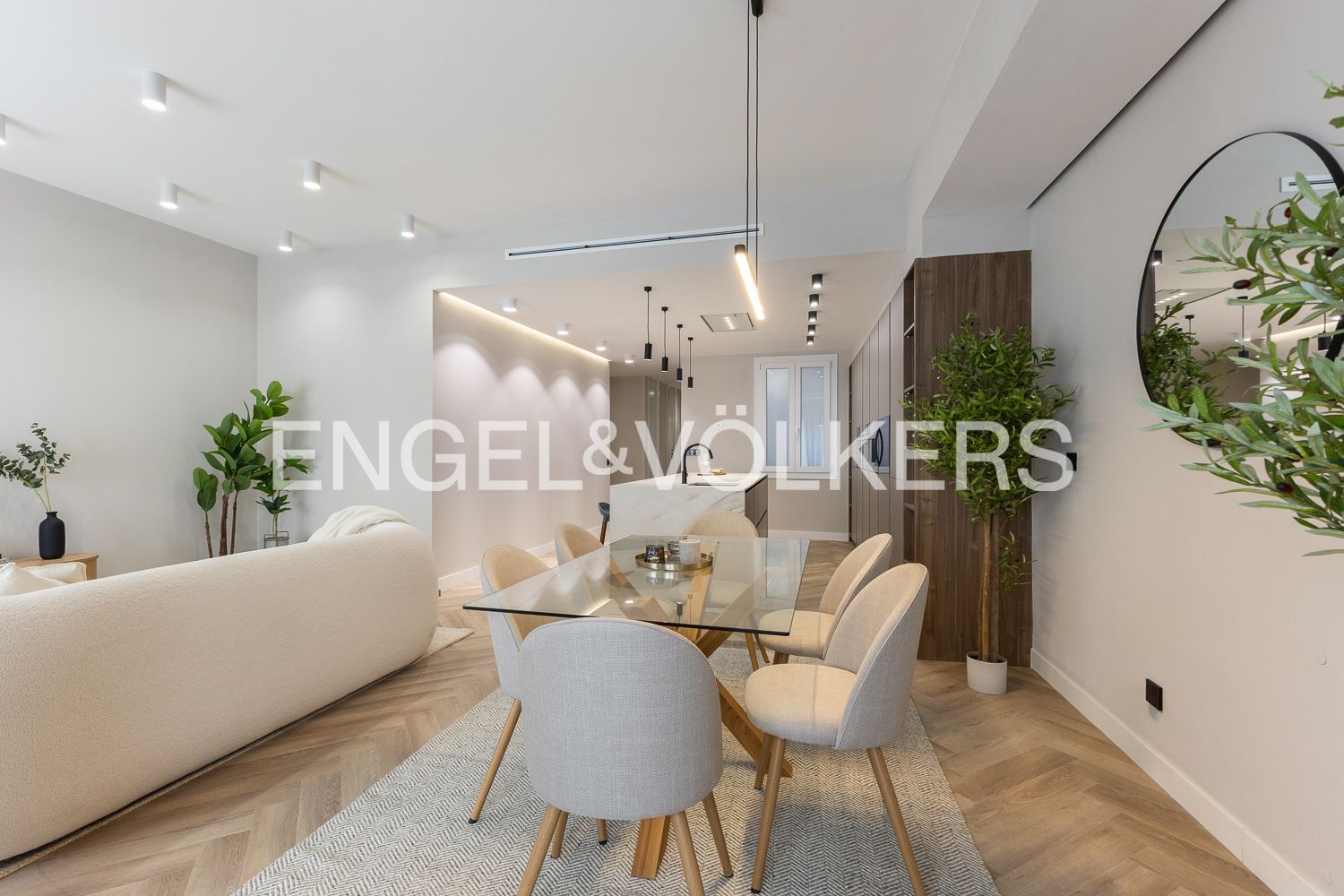 Dining room of Apartment for sale in  Valencia Capital  with Air Conditioner, Heating and Parquet flooring