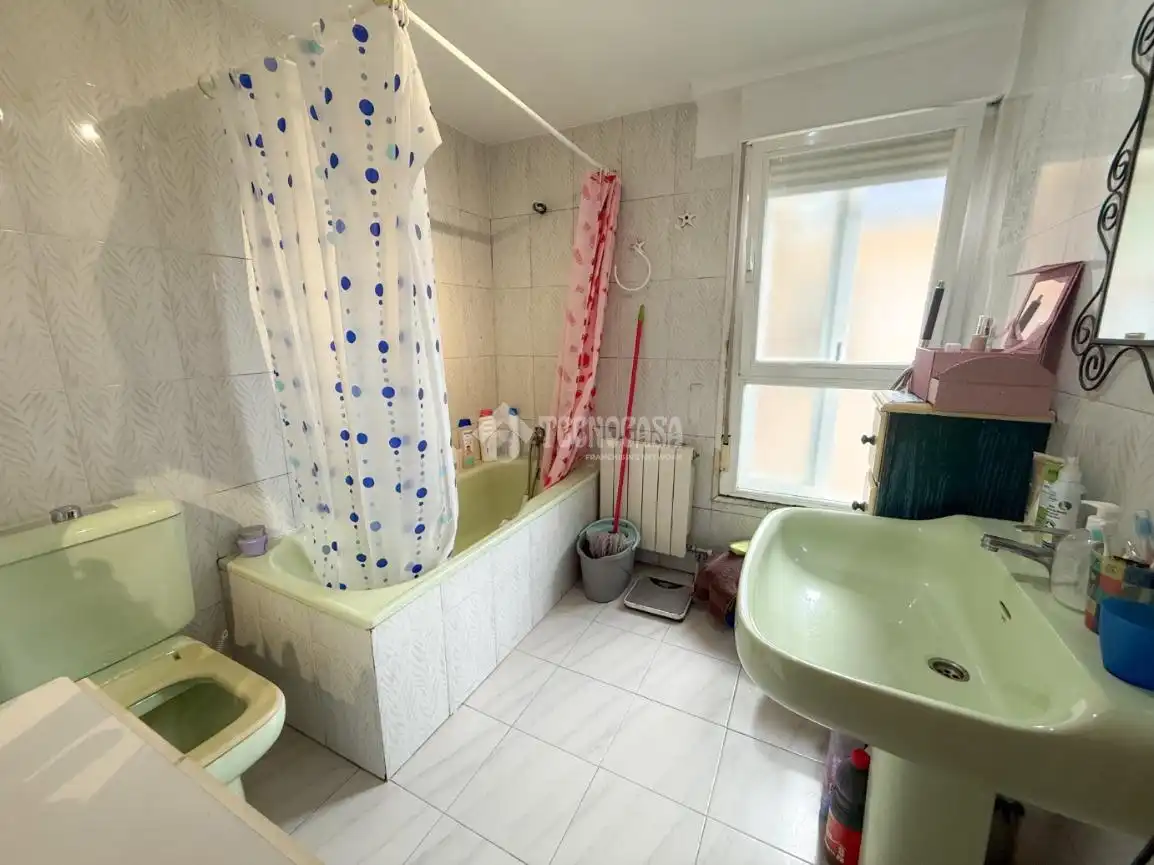Baño de Piso en venta en Collado Villalba con Calefacción, Terraza y Piscina comunitaria
