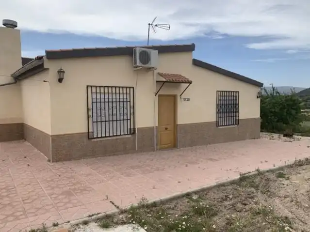 Vista exterior de Apartamento en venta en Monóvar  / Monòver con Aire acondicionado